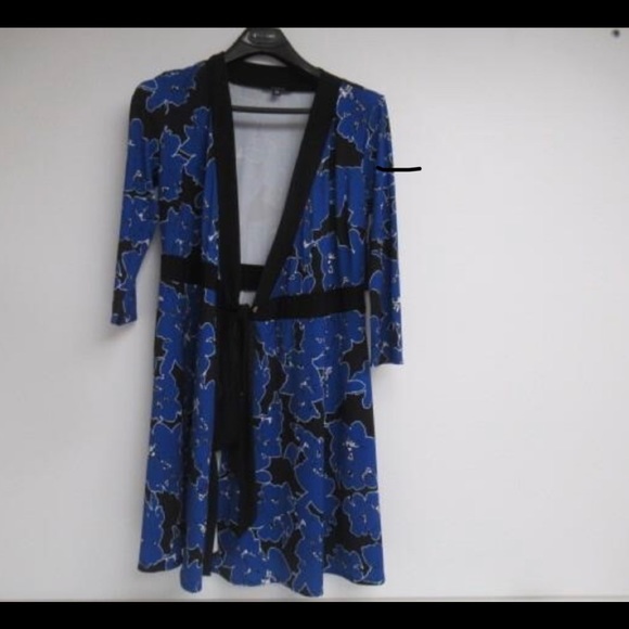 Isaac Mizrahi Women’s Large Floral Kimono Dress - Picture 9 of 9